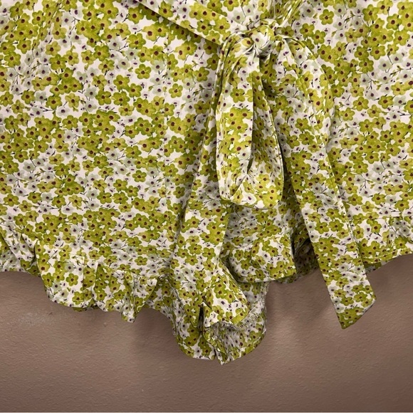 SIZE 6 SHEIN GREEN FLORAL RUFFLE ROMPER LIGHTWEIGHT COTTAGE - Picture 7 of 11